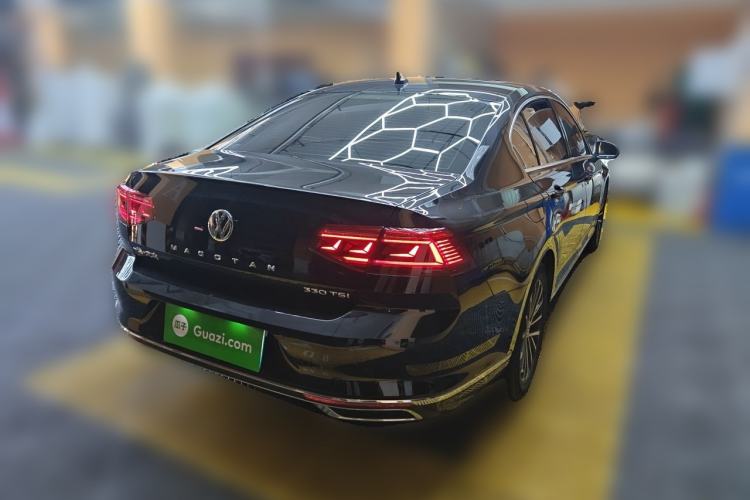 Used Volkswagen Magotan 2020 330TSI DSG Luxury Edition Rear Right 45 Deg