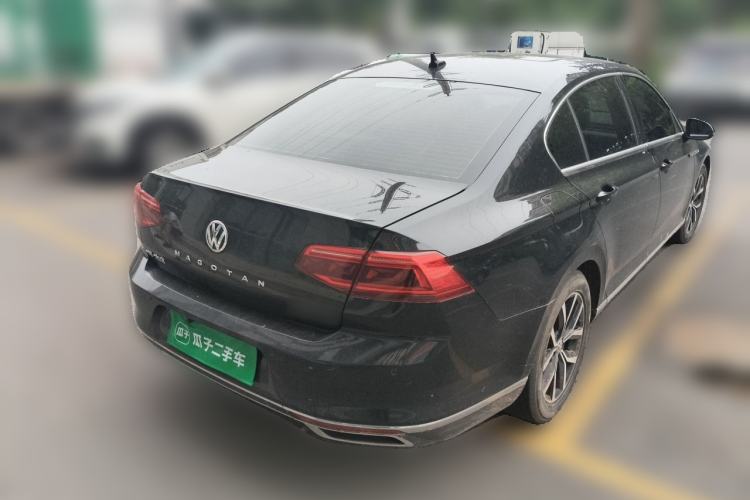 Used Volkswagen Magotan 2020 330TSI DSG Leading Model Rear Right 45 Deg