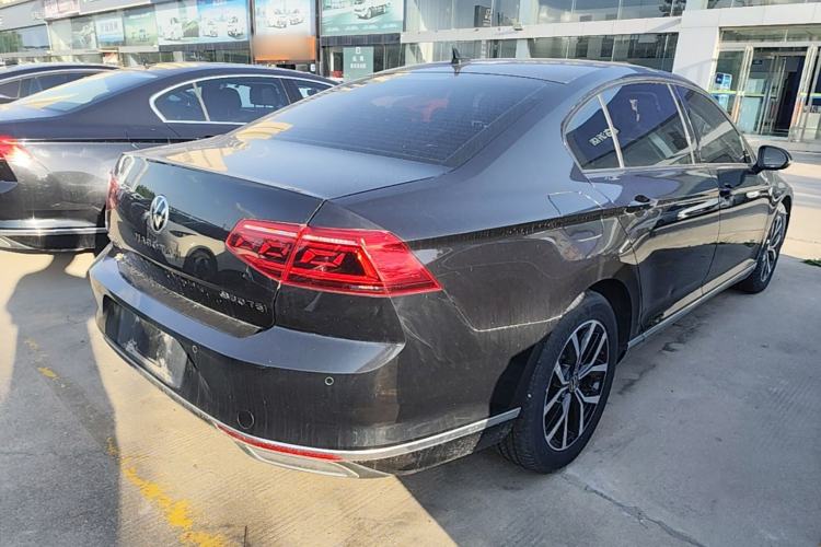 Used Volkswagen Magotan 2020 330TSI DSG Luxury Edition Rear Right 45 Deg