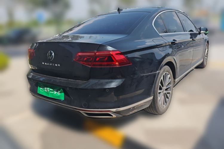 Used Volkswagen Magotan 2020 330TSI DSG Luxury Edition Rear Right 45 Deg