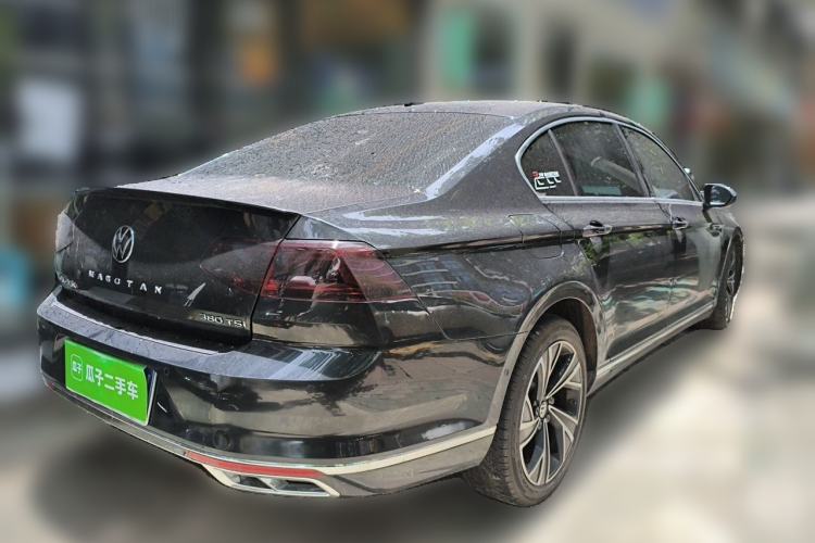 Used Volkswagen Magotan 2020 330TSI DSG Luxury Edition Rear Right 45 Deg