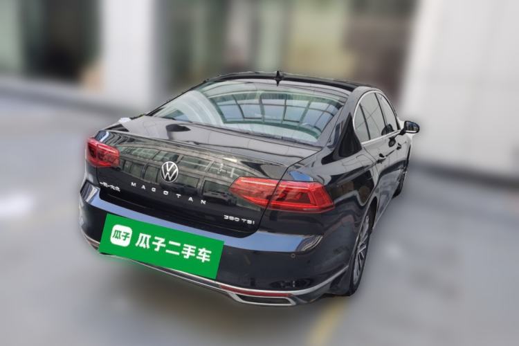 Used Volkswagen Magotan 2020 330TSI DSG Luxury Edition Rear Right 45 Deg