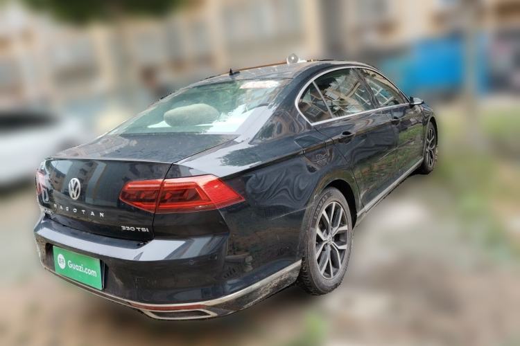 Used Volkswagen Magotan 2020 330TSI DSG Leading Model Rear Right 45 Deg