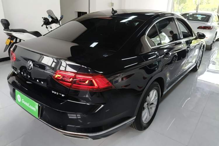 Used Volkswagen Magotan 2020 280TSI DSG Comfort Edition Rear Right 45 Deg