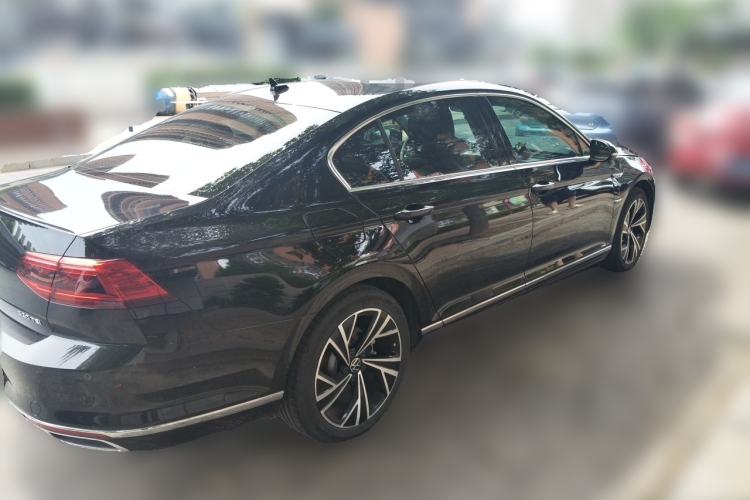 Used Volkswagen Magotan 2020 330TSI DSG Luxury Edition Rear Right 45 Deg