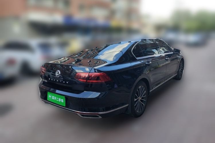 Used Volkswagen Magotan 2020 330TSI DSG Luxury Edition Rear Right 45 Deg