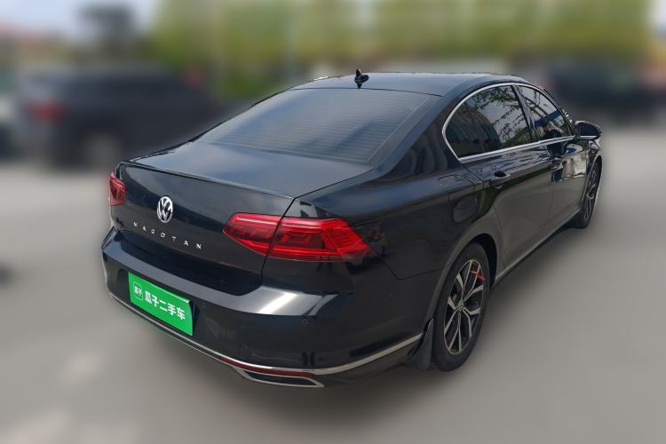 Used Volkswagen Magotan 2020 330TSI DSG Leading Model Rear Right 45 Deg