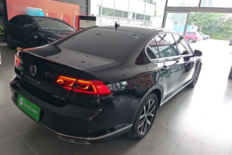 Used Volkswagen Magotan 2020 330TSI DSG Leading Model Rear Right 45 Deg