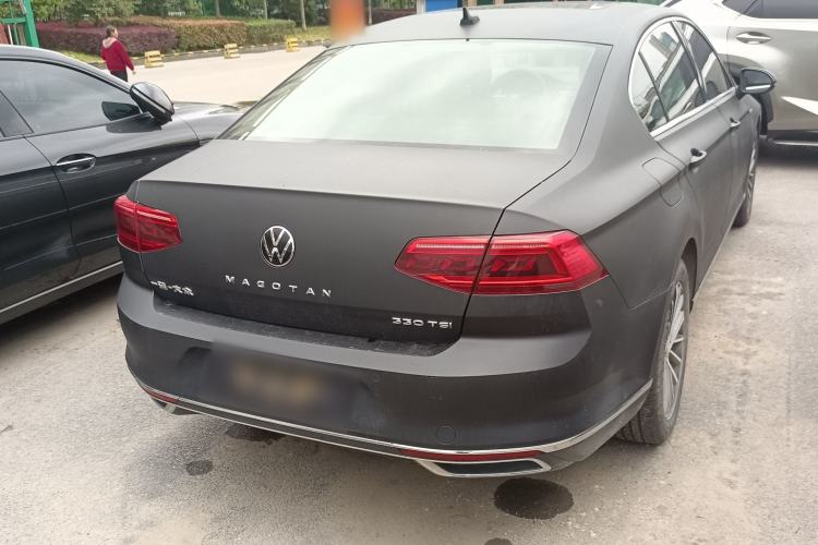 Used Volkswagen Magotan 2020 330TSI DSG Luxury Edition Rear Right 45 Deg