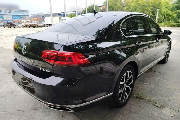 Used Volkswagen Magotan 2020 330TSI DSG Leading Model Rear Right 45 Deg