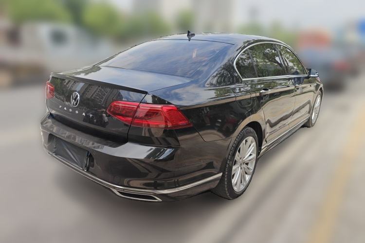 Used Volkswagen Magotan 2020 330TSI DSG Luxury Edition Rear Right 45 Deg