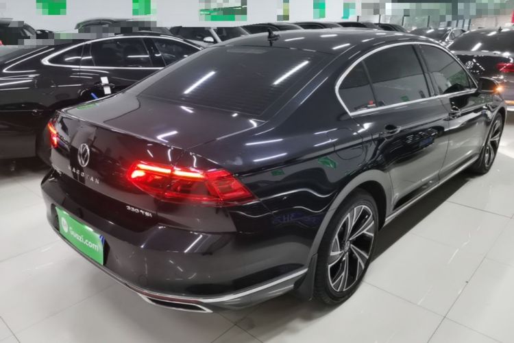 Used Volkswagen Magotan 2020 330TSI DSG Luxury Edition Rear Right 45 Deg