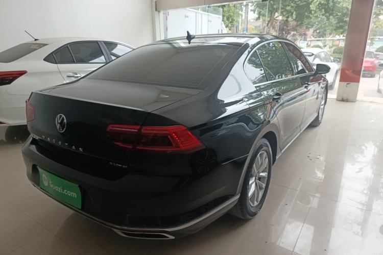 Used Volkswagen Magotan 2020 280TSI DSG Comfort Edition Rear Right 45 Deg