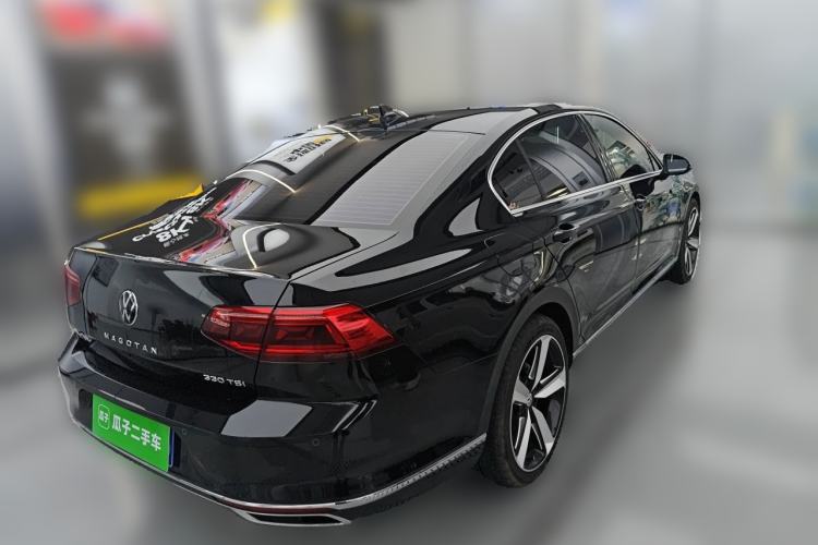 Used Volkswagen Magotan 2020 330TSI DSG Leading Model Rear Right 45 Deg