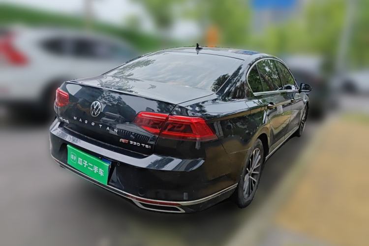 Used Volkswagen Magotan 2020 330TSI DSG Luxury Edition Rear Right 45 Deg
