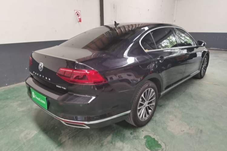 Used Volkswagen Magotan 2020 330TSI DSG Luxury Edition Rear Right 45 Deg