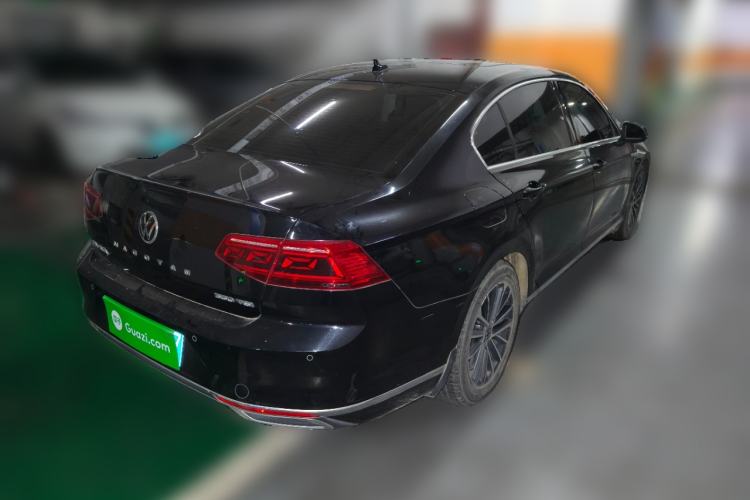 Used Volkswagen Magotan 2020 330TSI DSG Luxury Edition Rear Right 45 Deg