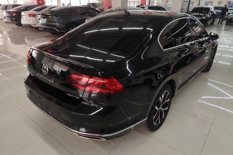 Used Volkswagen Magotan 2020 330TSI DSG Leading Model Rear Right 45 Deg
