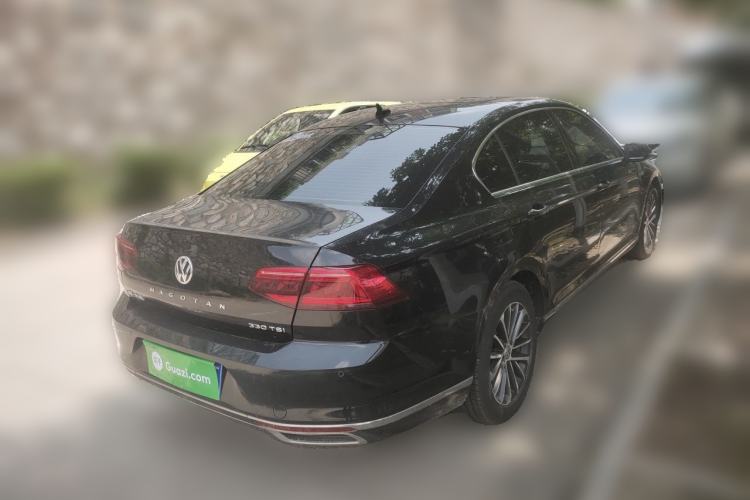 Used Volkswagen Magotan 2020 330TSI DSG Luxury Edition Rear Right 45 Deg
