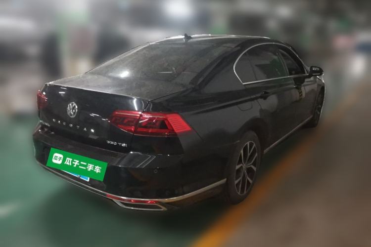 Used Volkswagen Magotan 2020 330TSI DSG Leading Model Rear Right 45 Deg