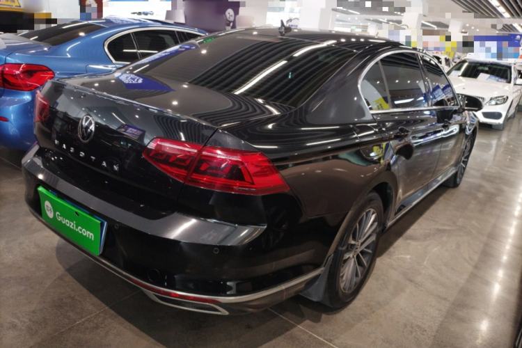 Used Volkswagen Magotan 2020 330TSI DSG Luxury Edition Rear Right 45 Deg