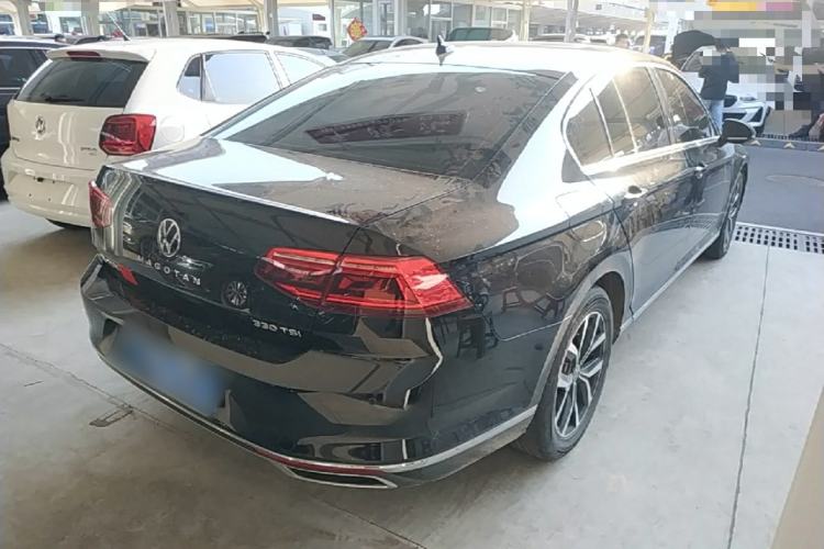 Used Volkswagen Magotan 2020 330TSI DSG Leading Model Rear Right 45 Deg