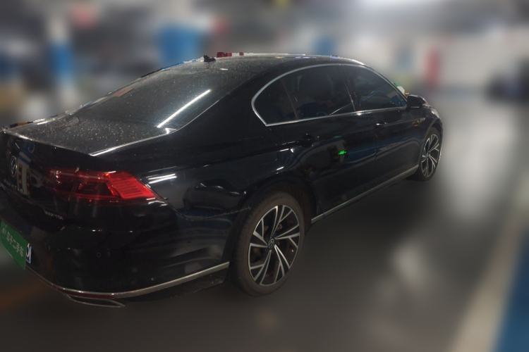 Used Volkswagen Magotan 2020 330TSI DSG Luxury Edition Rear Right 45 Deg