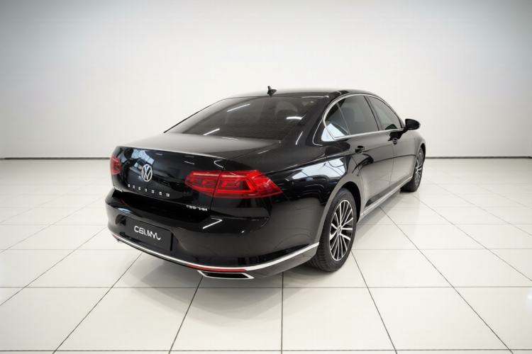 Used Volkswagen Magotan 2020 280TSI DSG Comfort Edition Rear Right 45 Deg