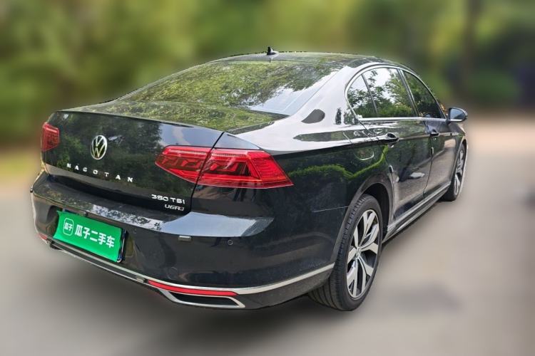 Used Volkswagen Magotan 2020 330TSI DSG Leading Model Rear Right 45 Deg