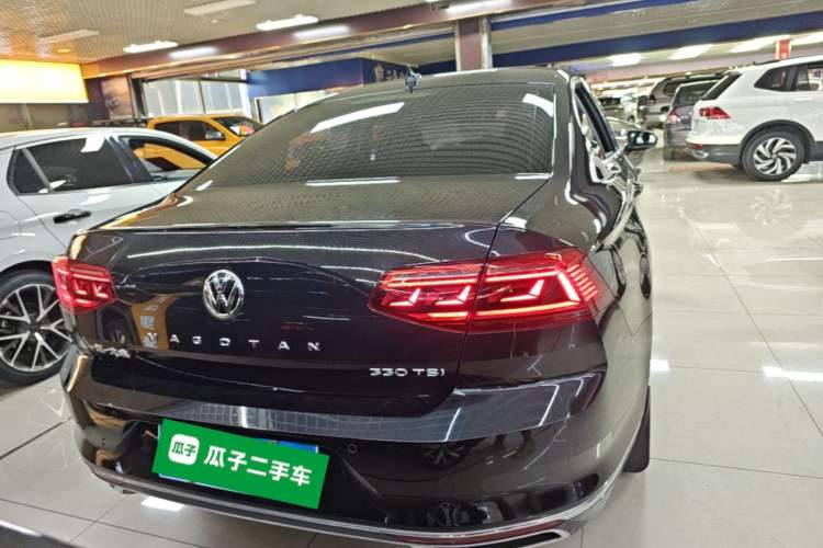 Used Volkswagen Magotan 2020 330TSI DSG Luxury Edition Rear