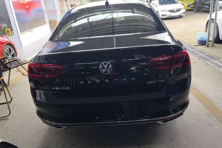 Used Volkswagen Magotan 2020 280TSI DSG Comfort Edition Rear
