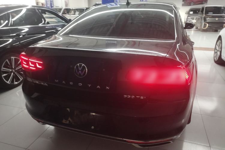 Used Volkswagen Magotan 2020 330TSI DSG Luxury Edition Rear