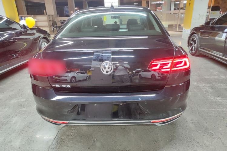 Used Volkswagen Magotan 2020 280TSI DSG Comfort Edition Rear