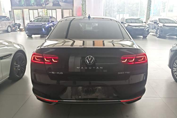 Used Volkswagen Magotan 2020 330TSI DSG Luxury Edition Rear