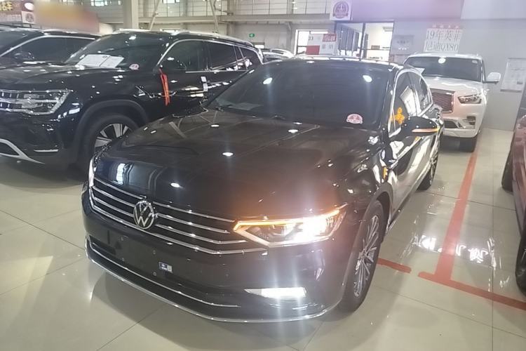 Used Volkswagen Magotan 2020 330TSI DSG Luxury Edition Guazi used car, China used car export, Used car for sale, Used  cars, Cheapest cars for sale