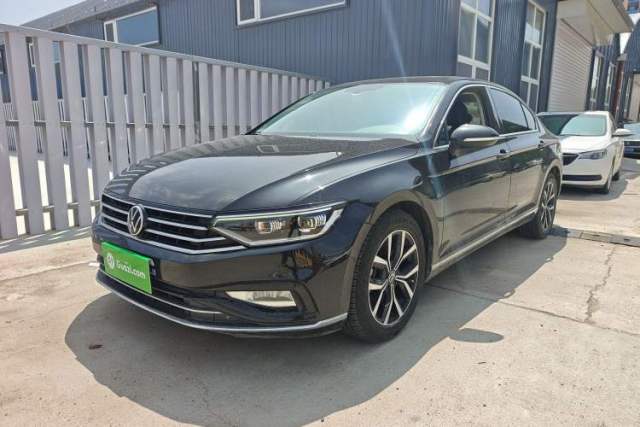 Ojetý Volkswagen Magotan 2020 330TSI DSG Leading Model