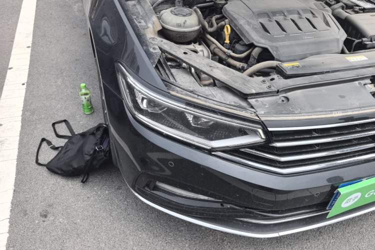 Used Volkswagen Magotan 2020 330TSI DSG Luxury Edition Right Front Headlight
