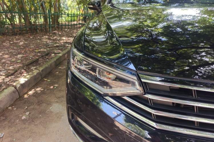 Used Volkswagen Magotan 2020 330TSI DSG Luxury Edition Right Front Headlight