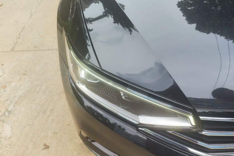 Used Volkswagen Magotan 2020 280TSI DSG Leading Edition Right Front Headlight