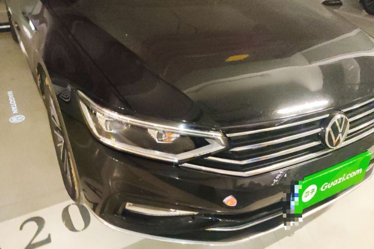 Used Volkswagen Magotan 2020 330TSI DSG Luxury Edition Right Front Headlight