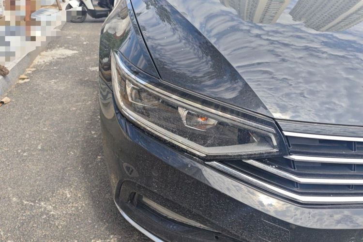 Used Volkswagen Magotan 2020 330TSI DSG Leading Model Right Front Headlight