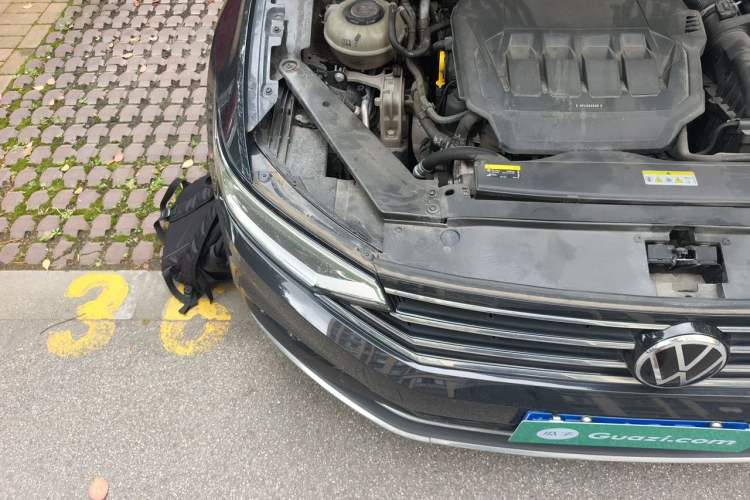 Used Volkswagen Magotan 2020 330TSI DSG Luxury Edition Right Front Headlight