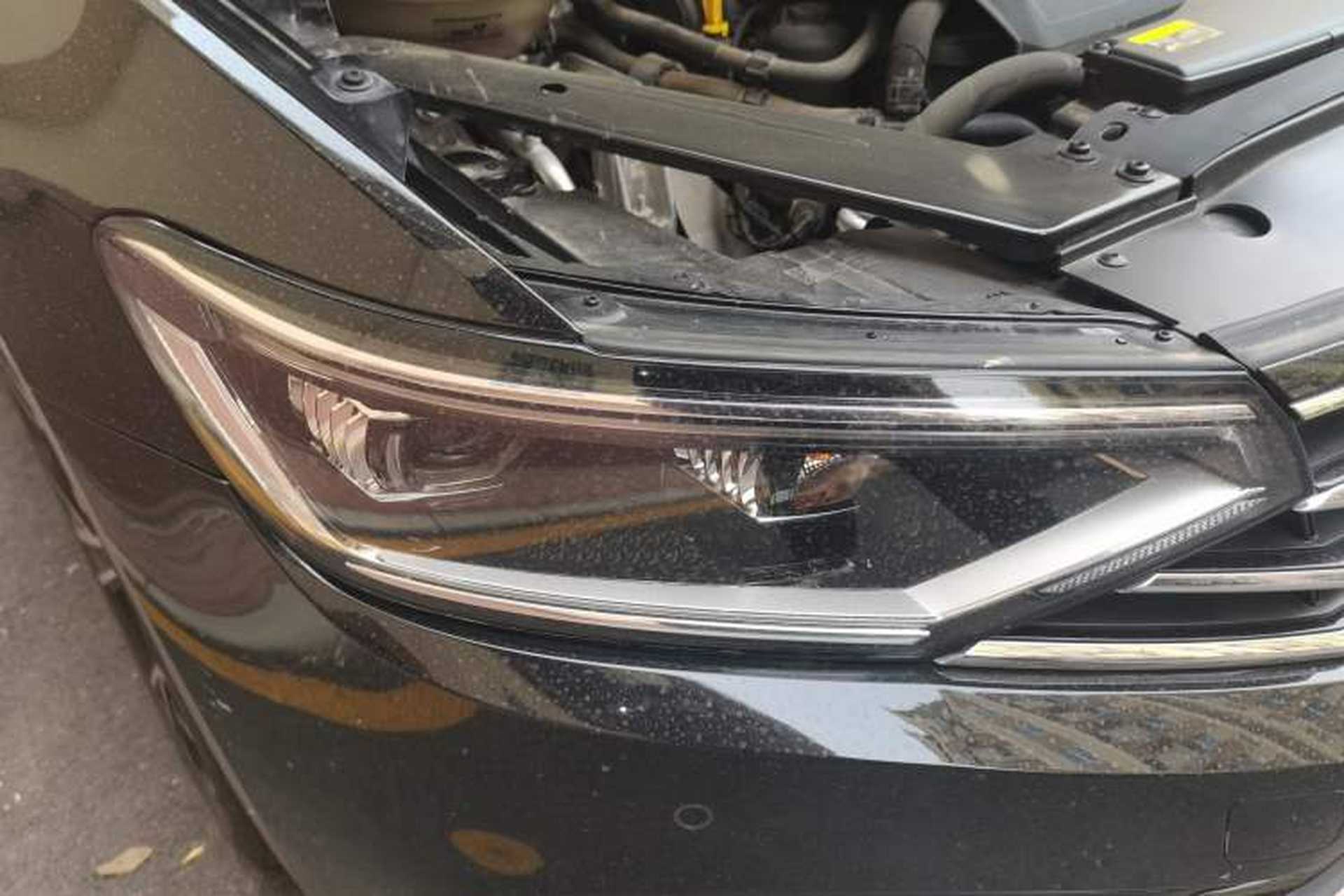Used Volkswagen Magotan 2020 330TSI DSG Luxury Edition Right Front Headlight