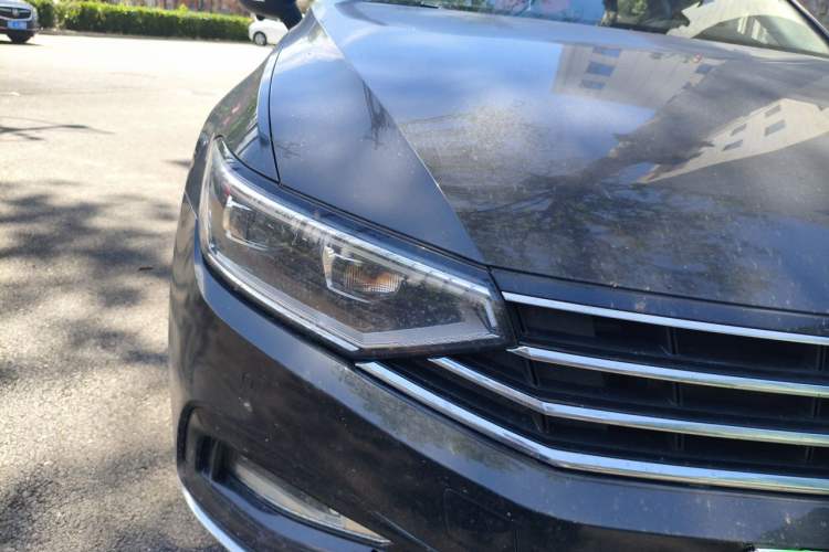 Used Volkswagen Magotan 2020 330TSI DSG Luxury Edition Right Front Headlight