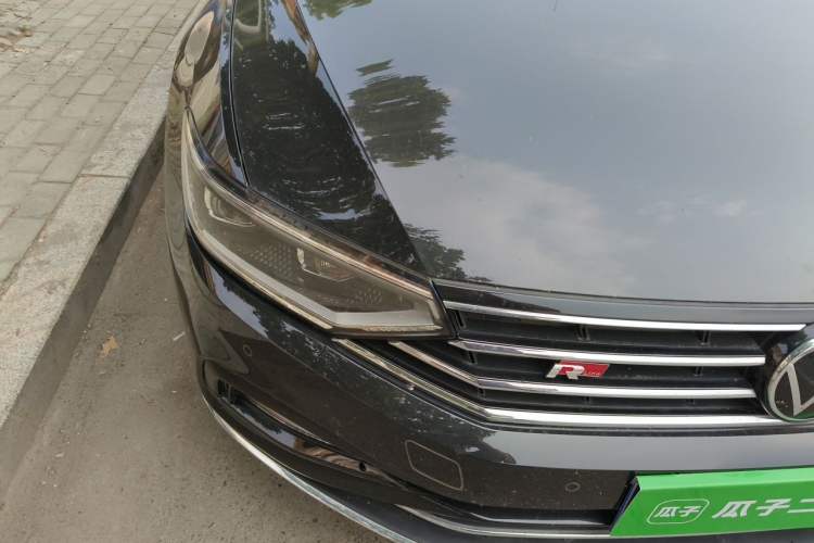 Used Volkswagen Magotan 2020 330TSI DSG Leading Model Right Front Headlight