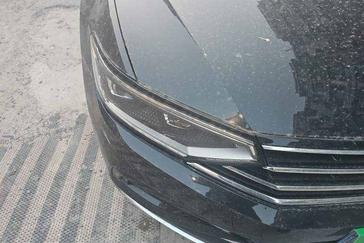 Used Volkswagen Magotan 2020 280TSI DSG Leading Edition Right Front Headlight