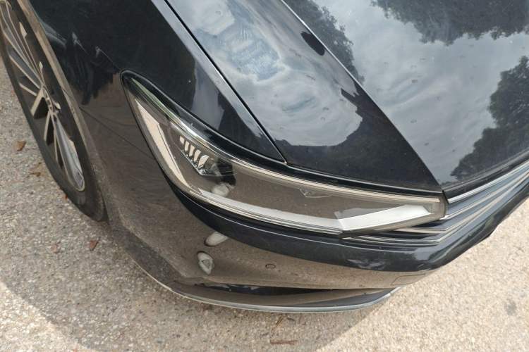 Used Volkswagen Magotan 2020 330TSI DSG Luxury Edition Right Front Headlight