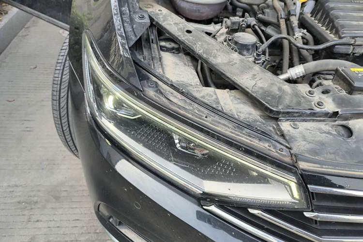 Used Volkswagen Magotan 2020 280TSI DSG Leading Edition Right Front Headlight