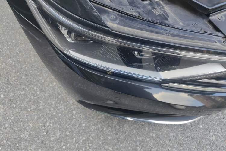 Used Volkswagen Magotan 2020 280TSI DSG Comfort Edition Right Front Headlight