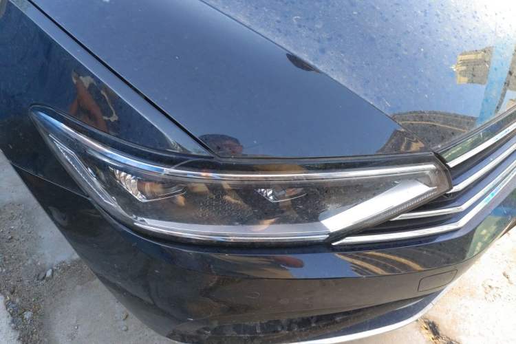 Used Volkswagen Magotan 2020 330TSI DSG Luxury Edition Right Front Headlight